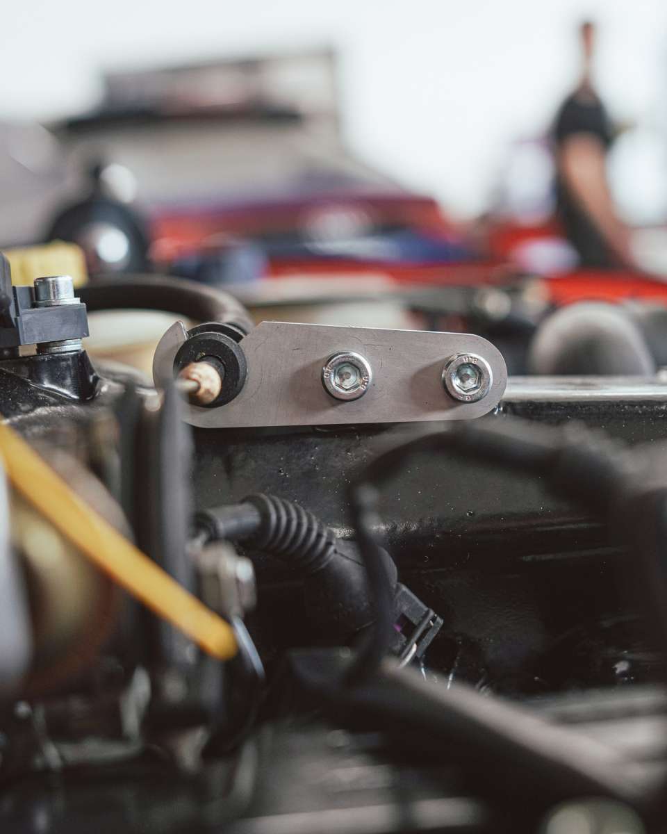 Seilzughalter/Gasseilhalter Audi S2 3B & ABY